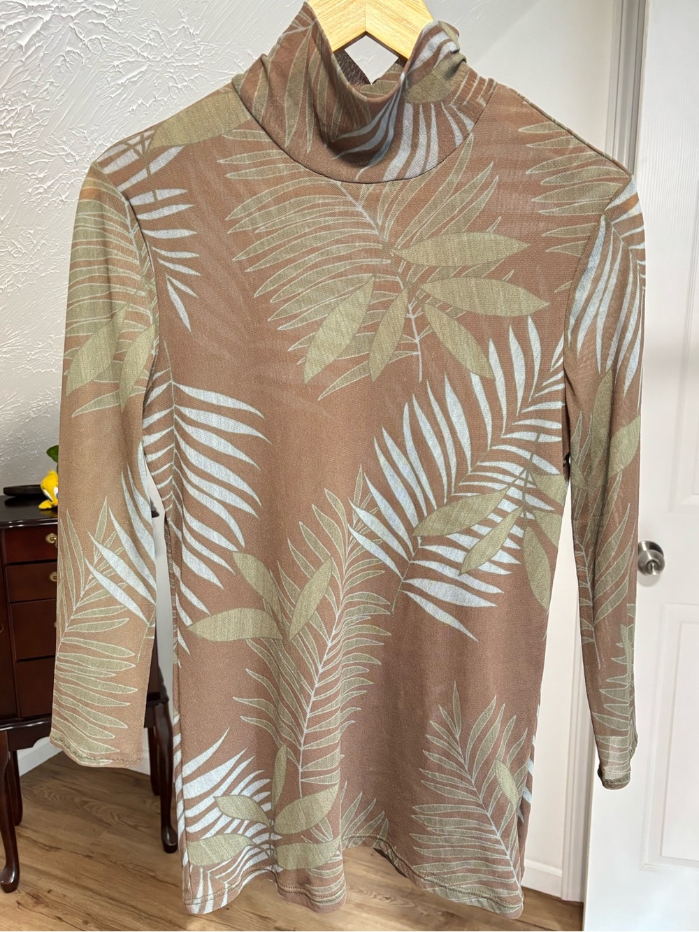 Sheer, mesh, y2k mockneck top, 3/4 sleeves. Sweet Pea by Stacy Frati XL